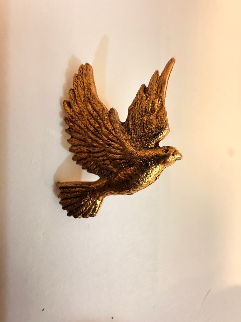 Vintage Gold Tone Flying Eagle Bird Lapel Pin